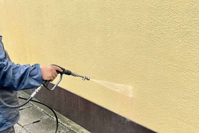 汚れにくい外壁塗装とは｜塗料の種類や外壁のメンテナンス方法を解説